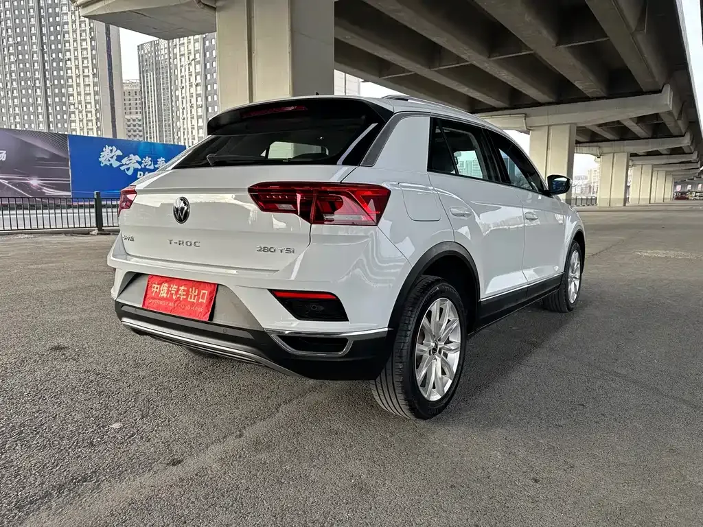 Volkswagen T-Roc 2023 из CN, фото 7
