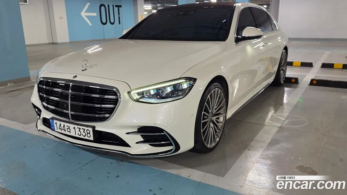 Mercedes-Benz S-Class — фото 1