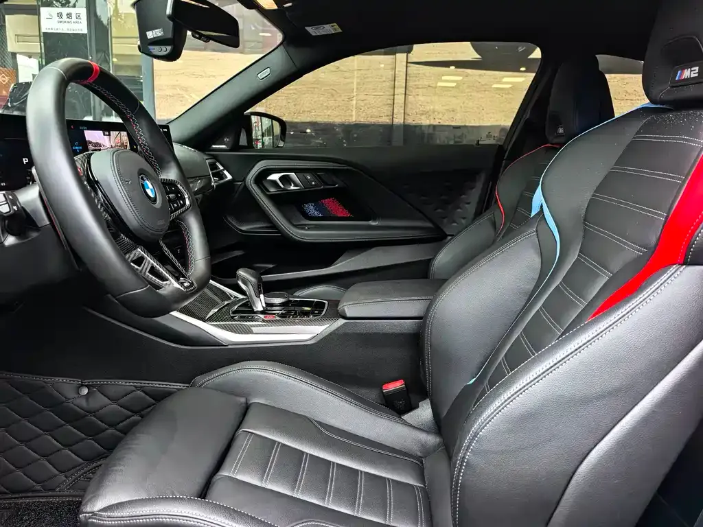 BMW M2 2025 из CN, фото 3