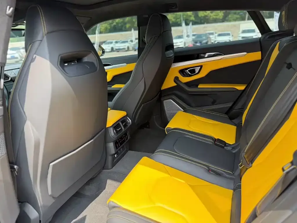 Lamborghini Urus 2022 из CN, фото 2