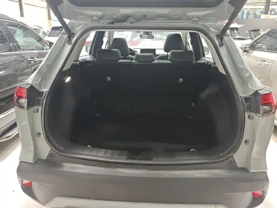 Toyota Corolla Cross 2022 из CN, фото 6