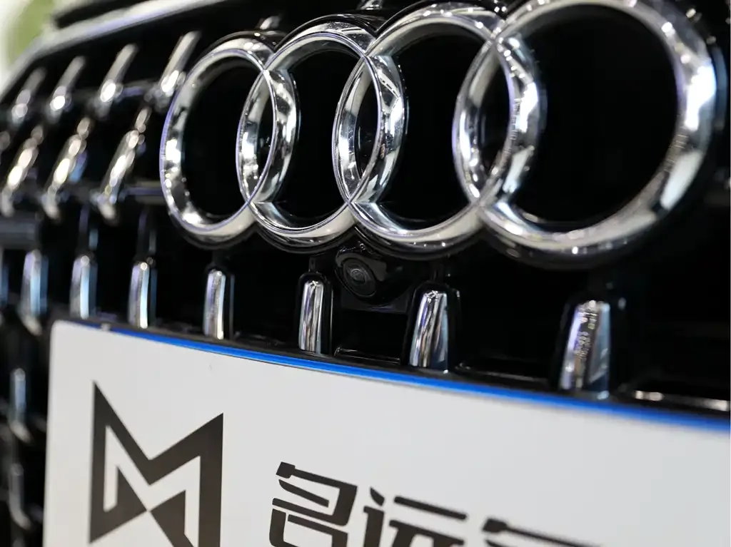 Audi A8 2024 из CN, фото 4