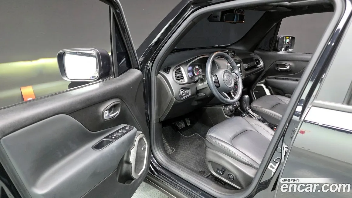 Jeep Renegade 2021 из KR, фото 10