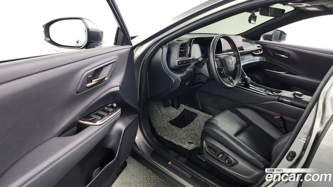 Toyota Crown 2024 из KR, фото 4