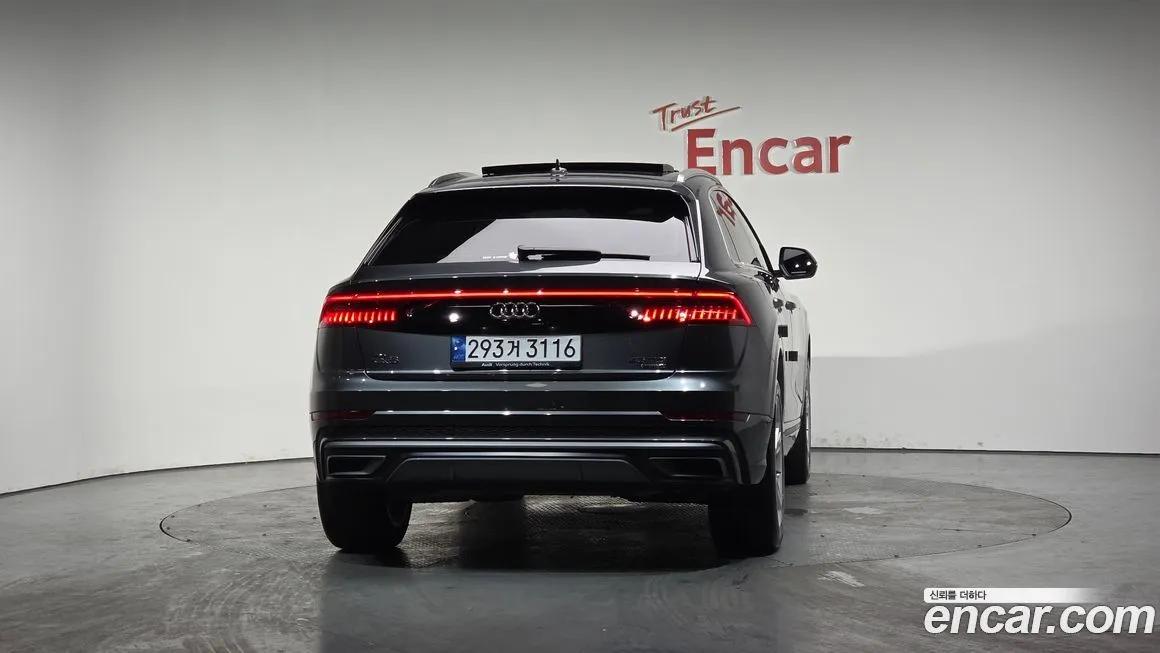 Audi Q8 2023 из KR, фото 6