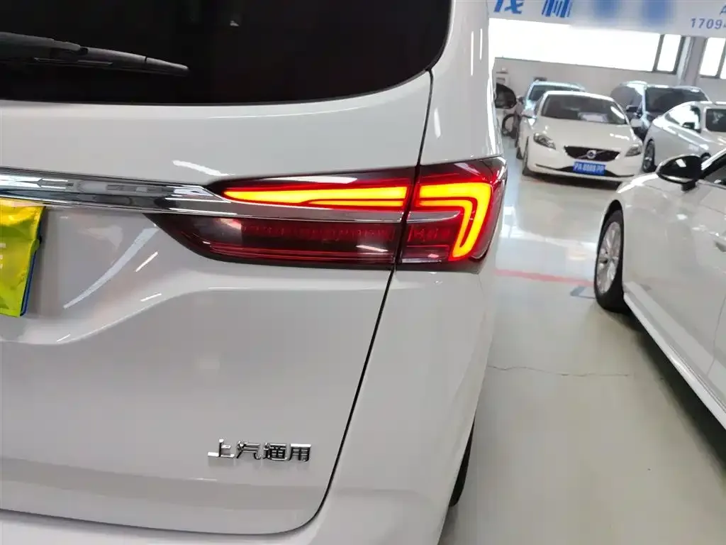 Buick GL8 2022 из CN, фото 7