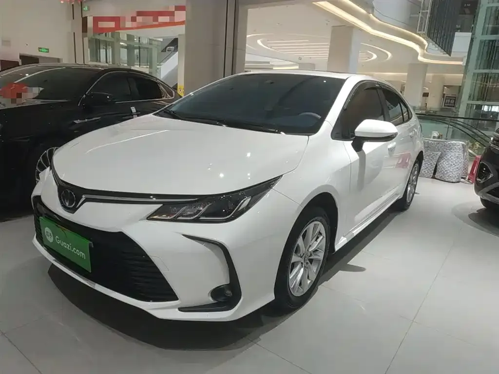 Toyota Corolla 2025 из CN, фото 1