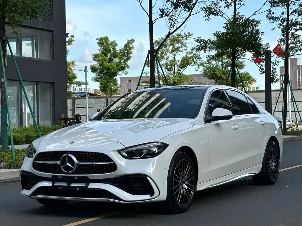 Mercedes-Benz C-Class — фото 1