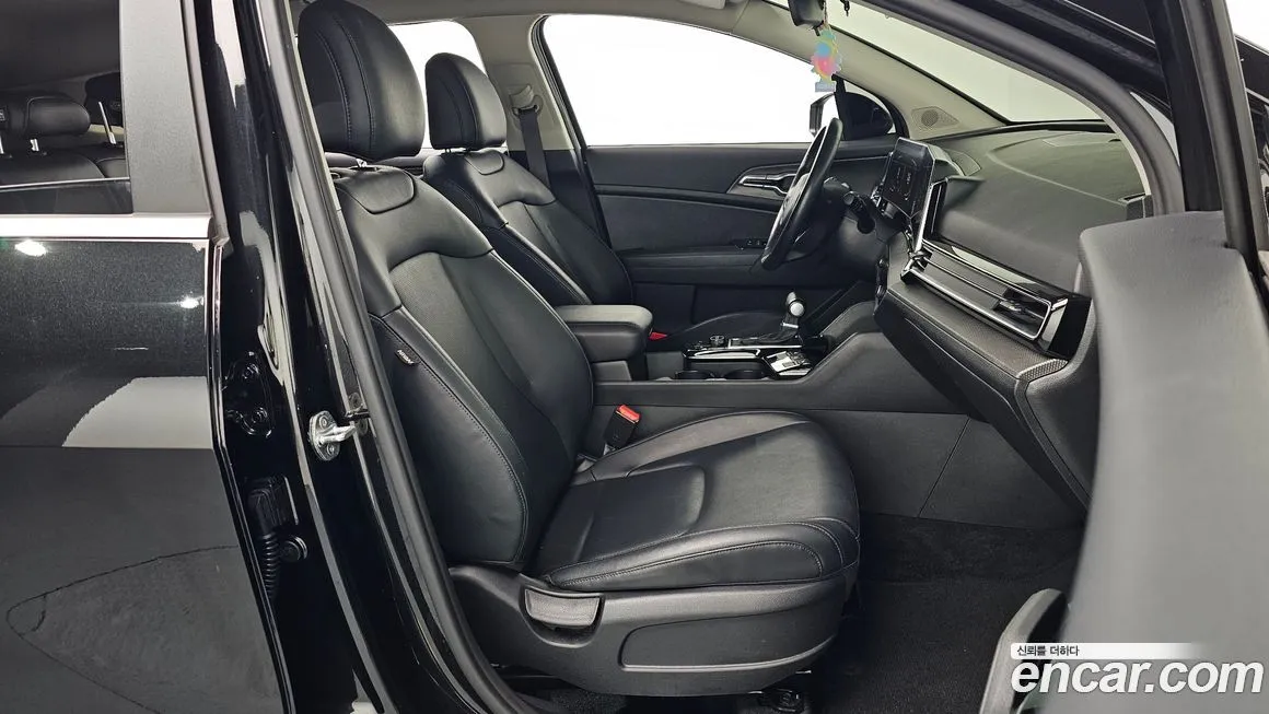 Kia Sportage — фото 8