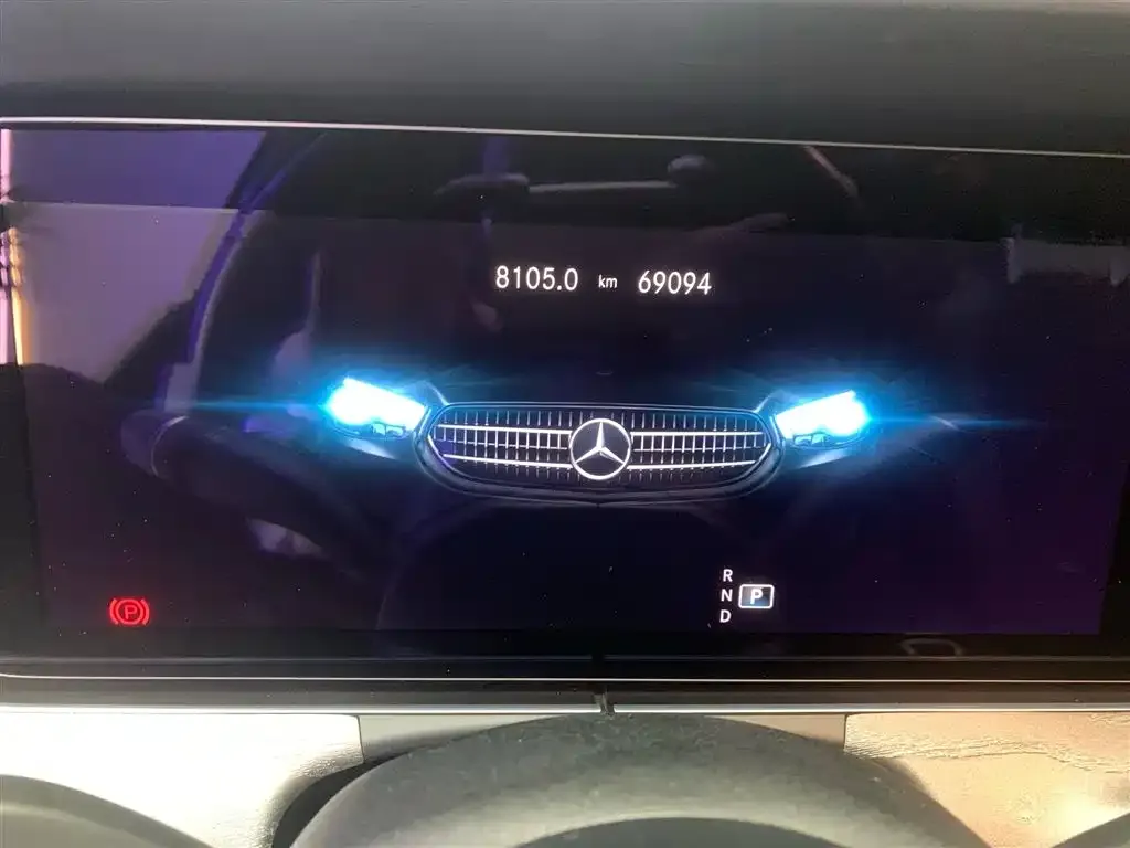 Mercedes-Benz E-Class 2021 из CN, фото 2