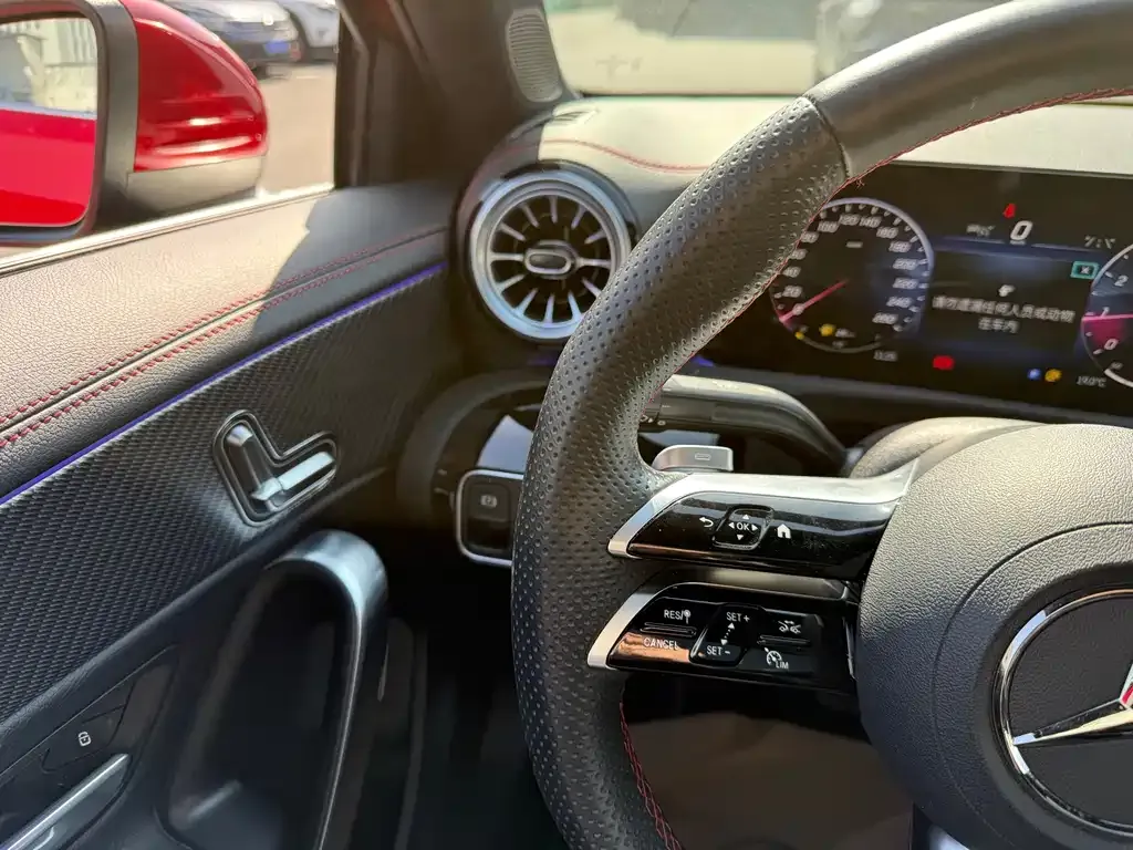 Mercedes-Benz A-Class 2024 из CN, фото 8