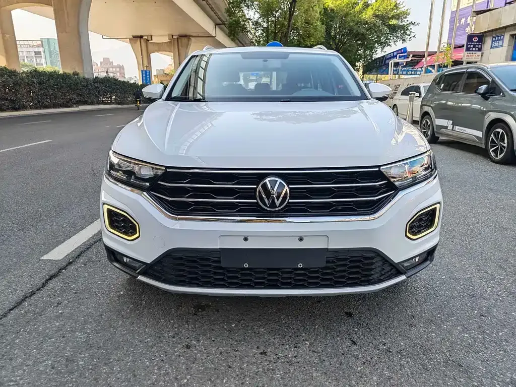 Volkswagen T-Roc 2023 из CN, фото 8