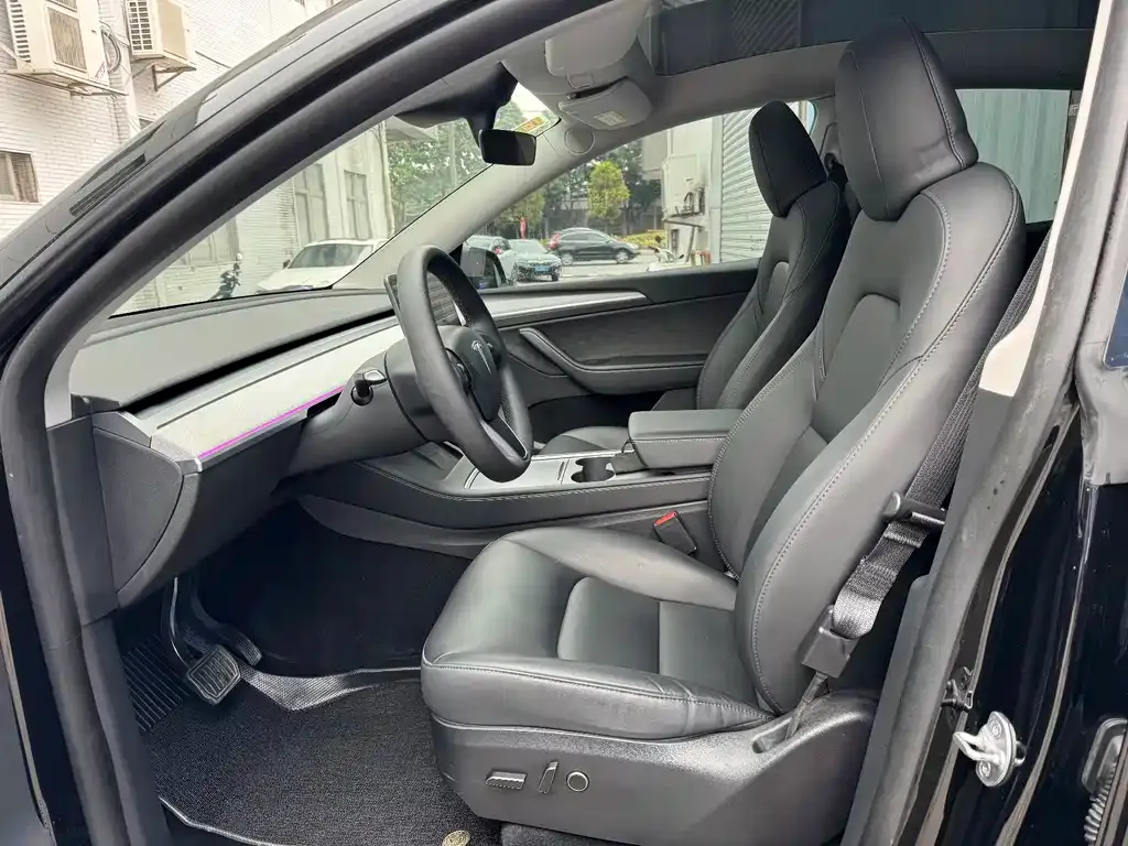 Tesla Model Y 2024 из CN, фото 10