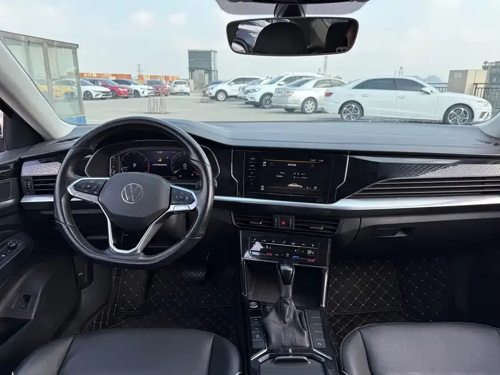 Volkswagen Passat 2021 из CN, фото 3