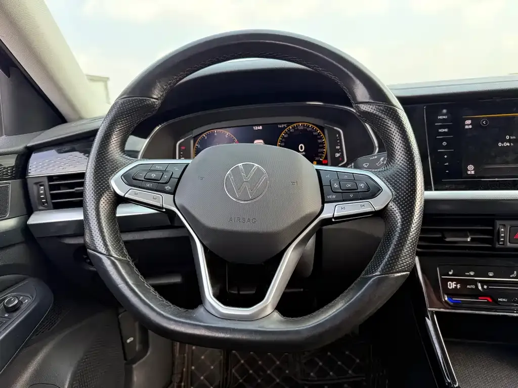 Volkswagen Passat 2021 из CN, фото 10