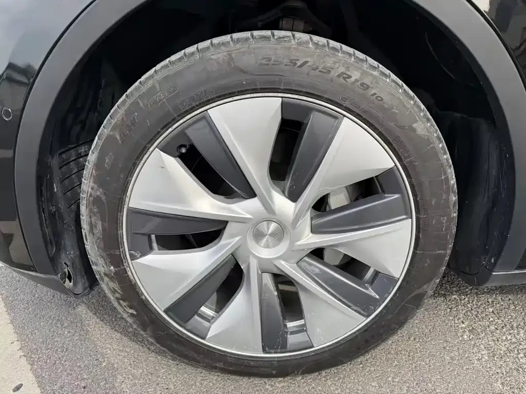 Tesla Model Y 2023 из CN, фото 10