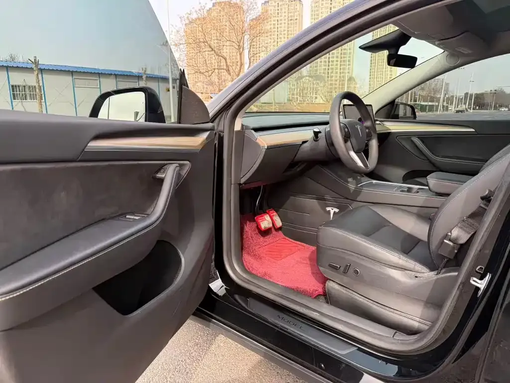 Tesla Model Y 2023 из CN, фото 4