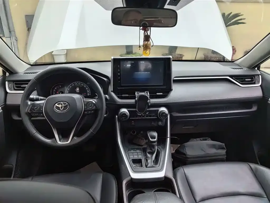 Toyota RAV4 2021 из CN, фото 10
