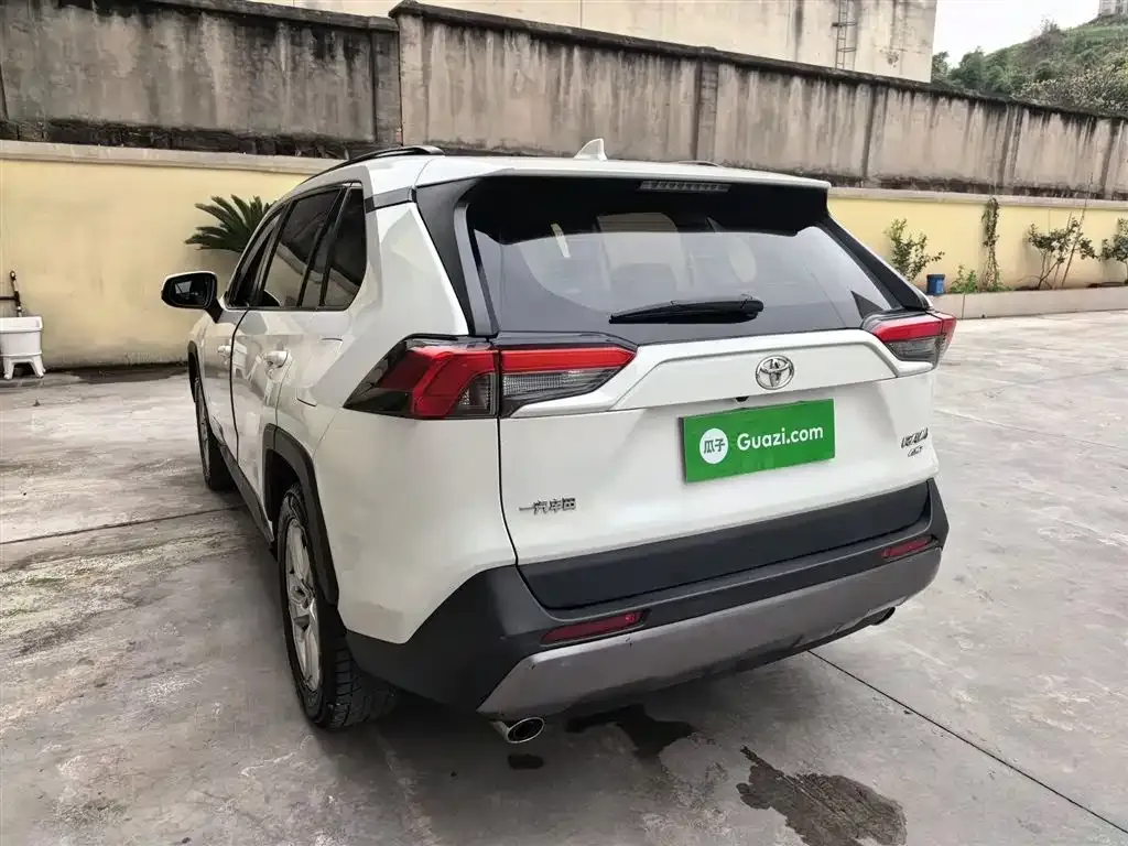 Toyota RAV4 2021 из CN, фото 4