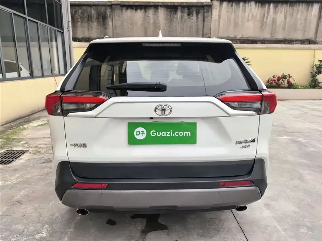 Toyota RAV4 2021 из CN, фото 6