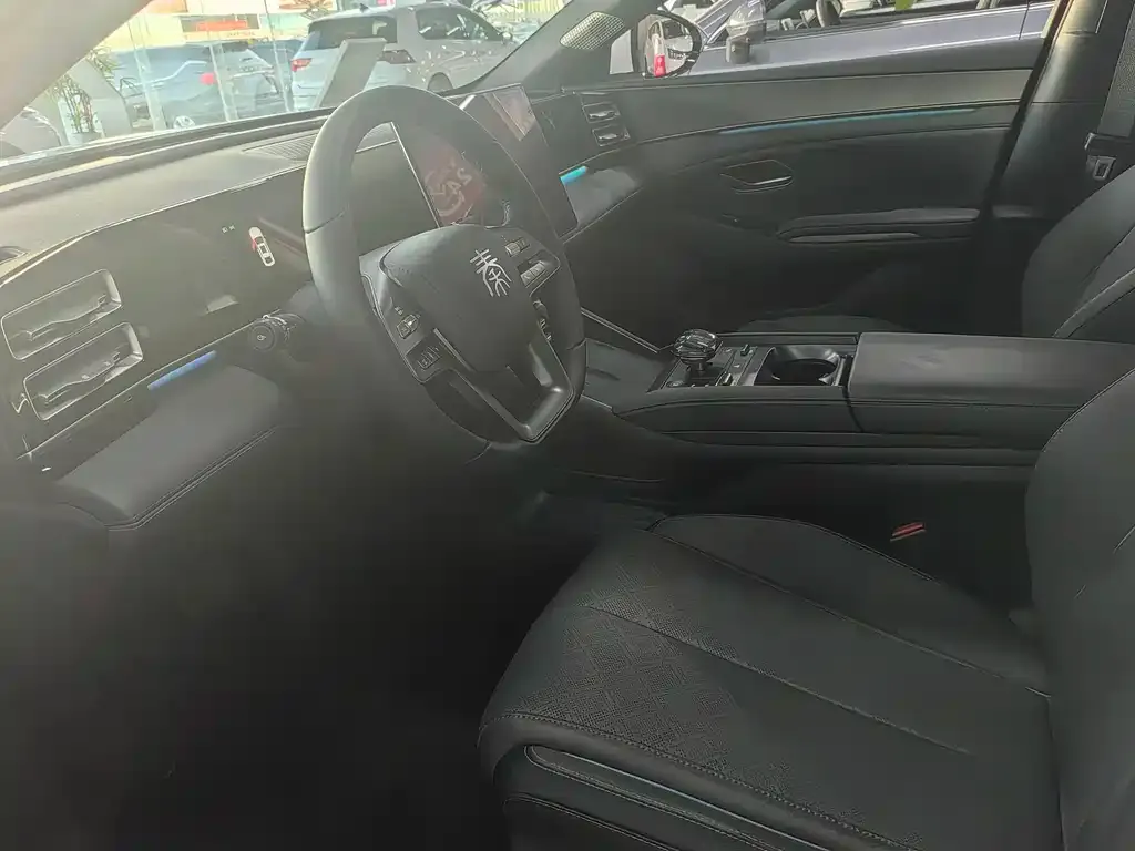 BYD Qin L 2025 из CN, фото 3