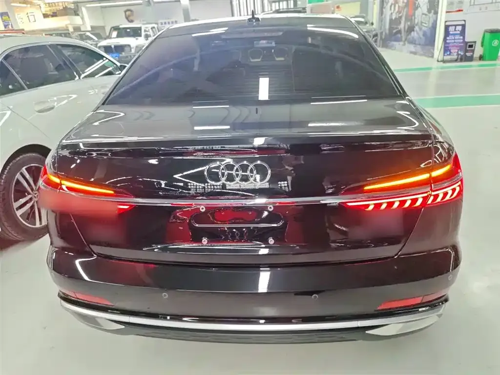 Audi A6L 2023 из CN, фото 7