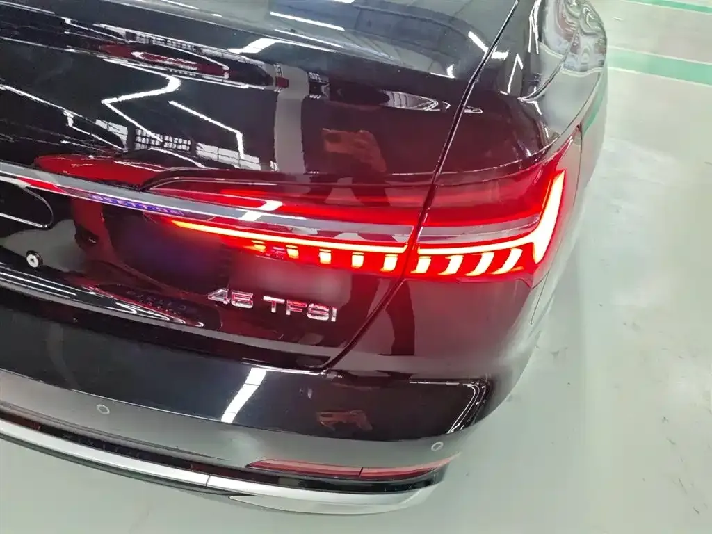Audi A6L 2023 из CN, фото 9