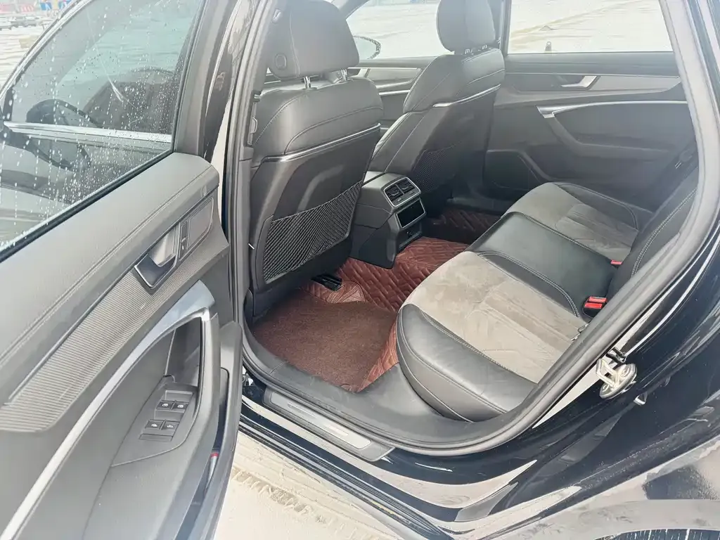 Audi A6L 2021 из CN, фото 6