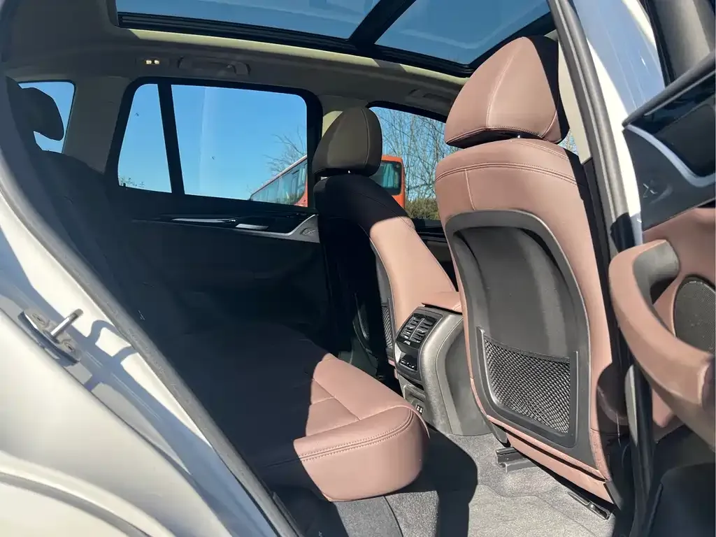 BMW X3 2021 из CN, фото 2