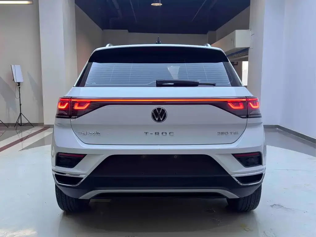 Volkswagen T-Roc 2023 из CN, фото 4