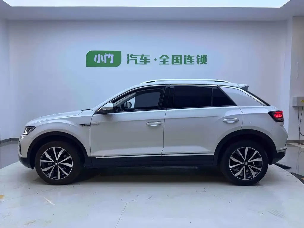 Volkswagen T-Roc 2023 из CN, фото 6