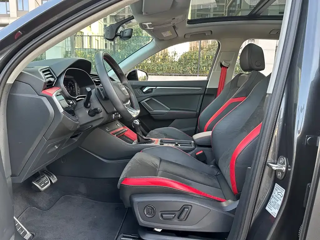 Audi Q3 2021 из CN, фото 8