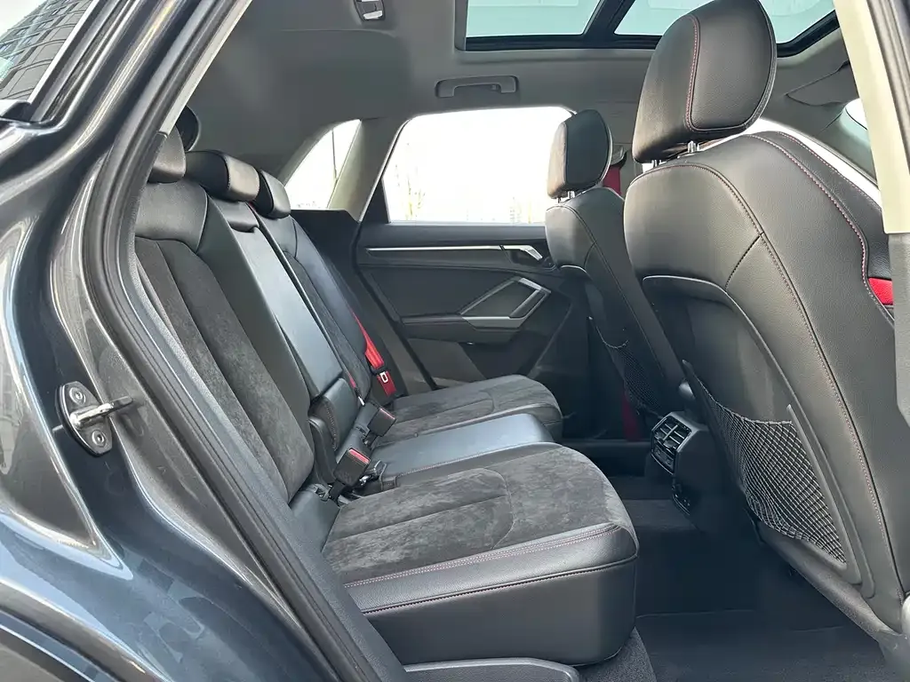 Audi Q3 2021 из CN, фото 5