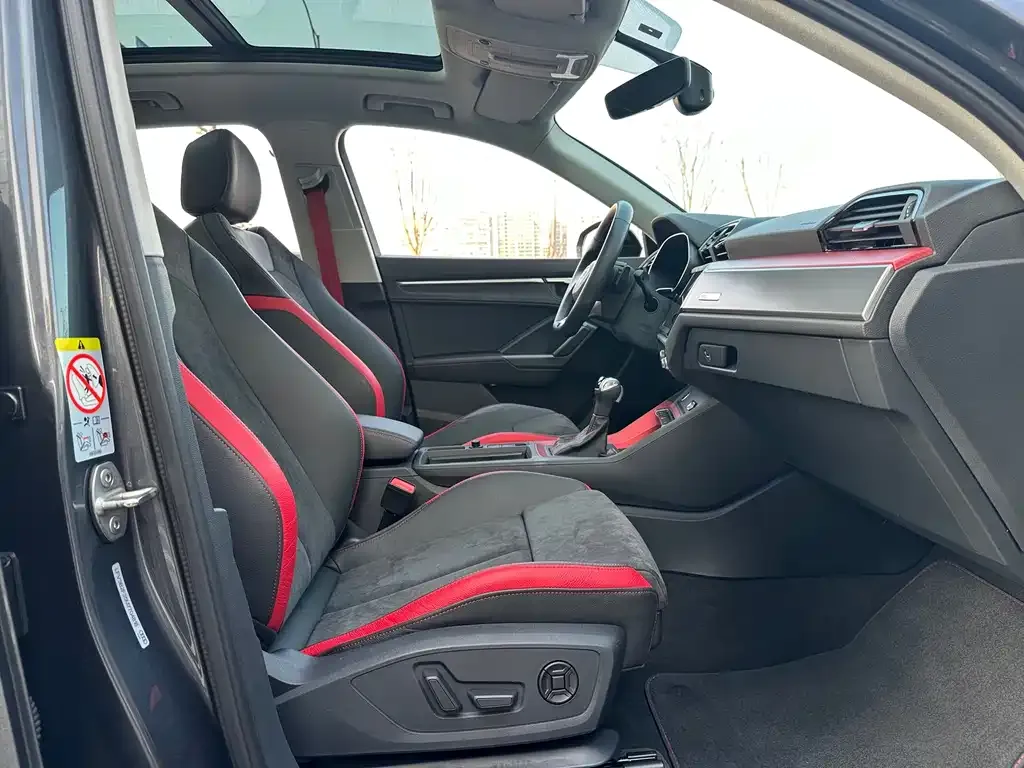 Audi Q3 2021 из CN, фото 6