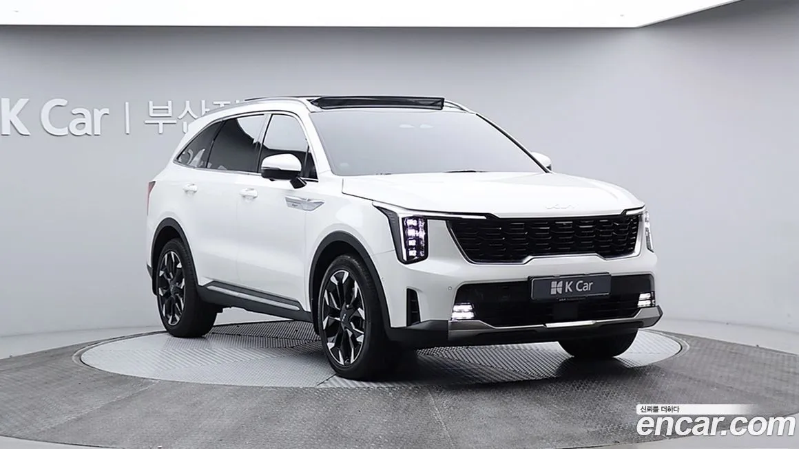 Kia Sorento — фото 10