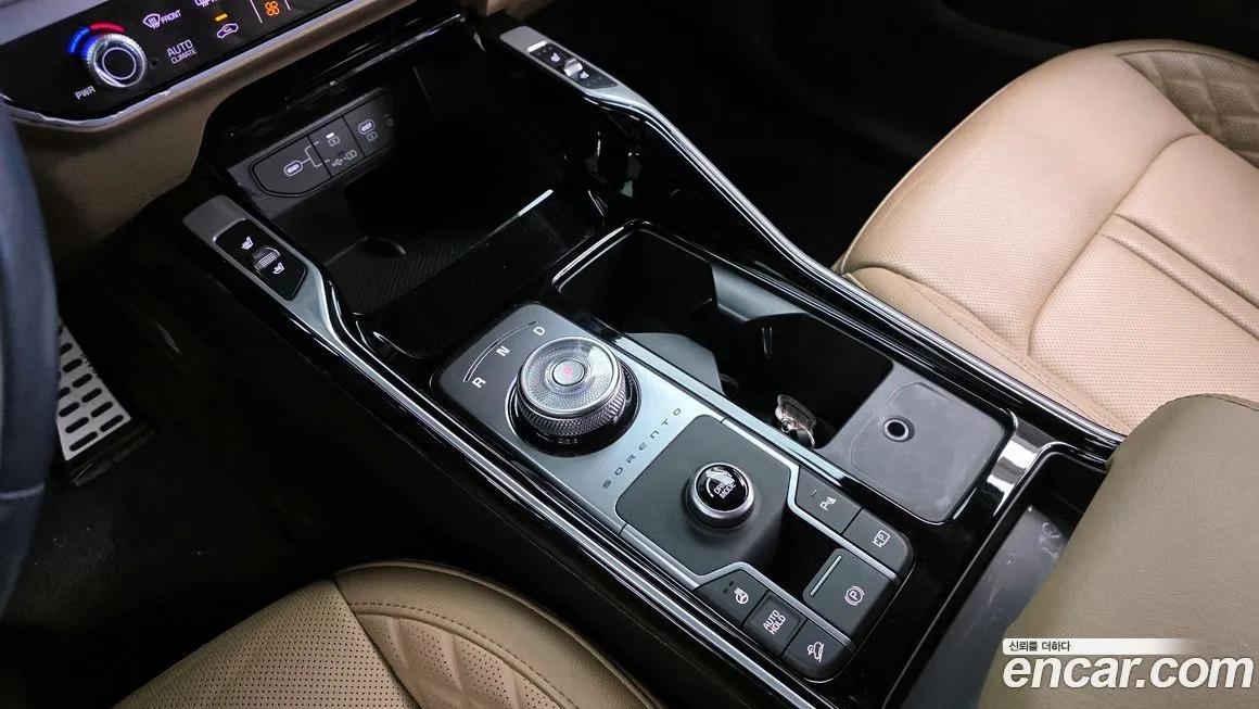 Kia Sorento — фото 5