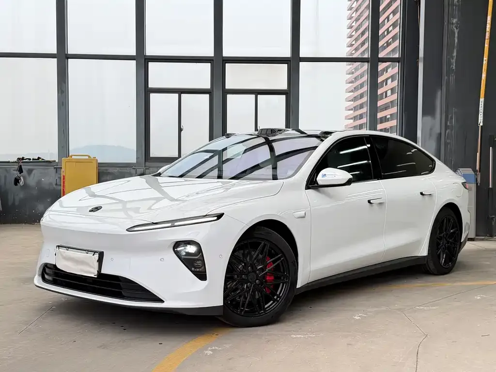 NIO ET7