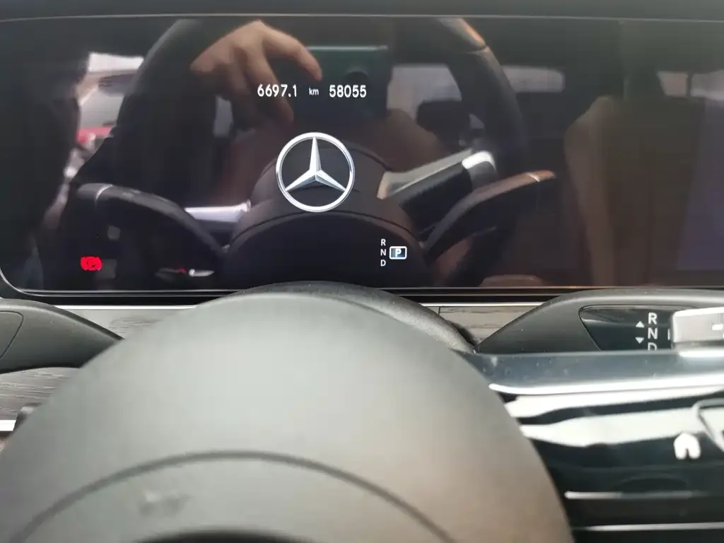 Mercedes-Benz E-Class 2022 из CN, фото 2