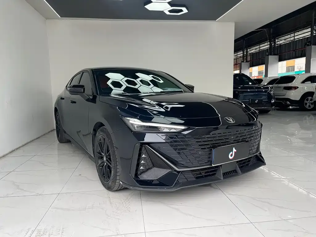 Changan UNI-V 2023 из CN, фото 1