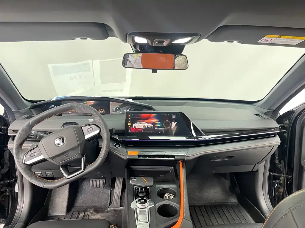 Changan UNI-V 2023 из CN, фото 6