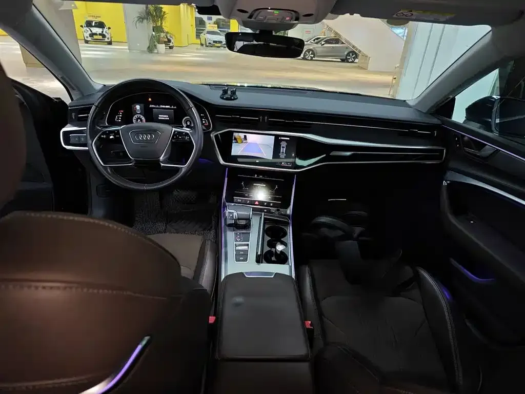 Audi A7L 2023 из CN, фото 9