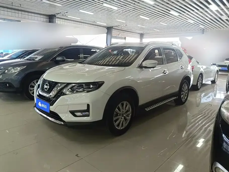 Nissan X-Trail 2023 из CN, фото 1