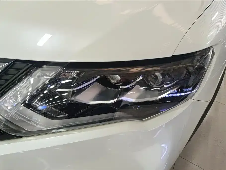 Nissan X-Trail 2023 из CN, фото 8