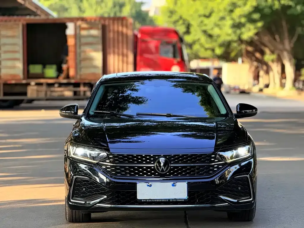 Volkswagen Passat 2024 из CN, фото 6
