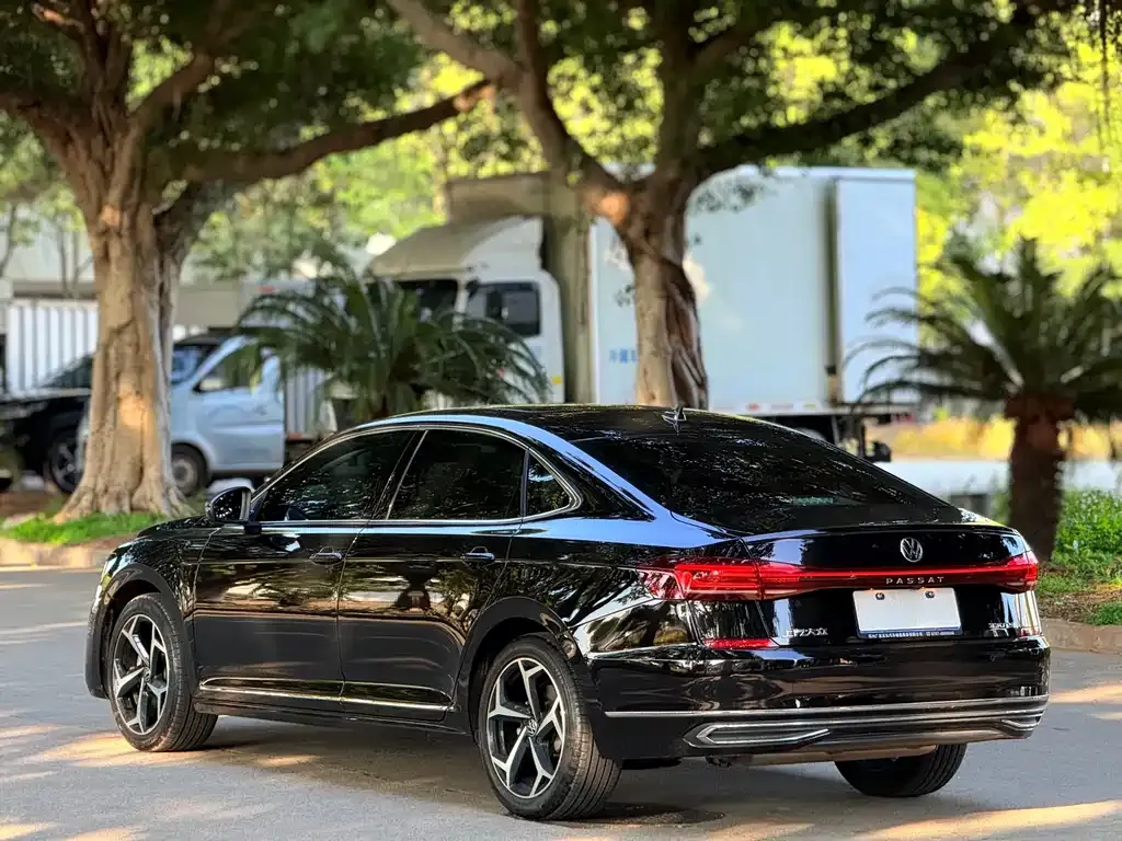 Volkswagen Passat 2024 из CN, фото 5