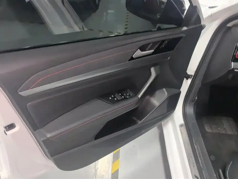 Volkswagen Lavida 2023 из CN, фото 10
