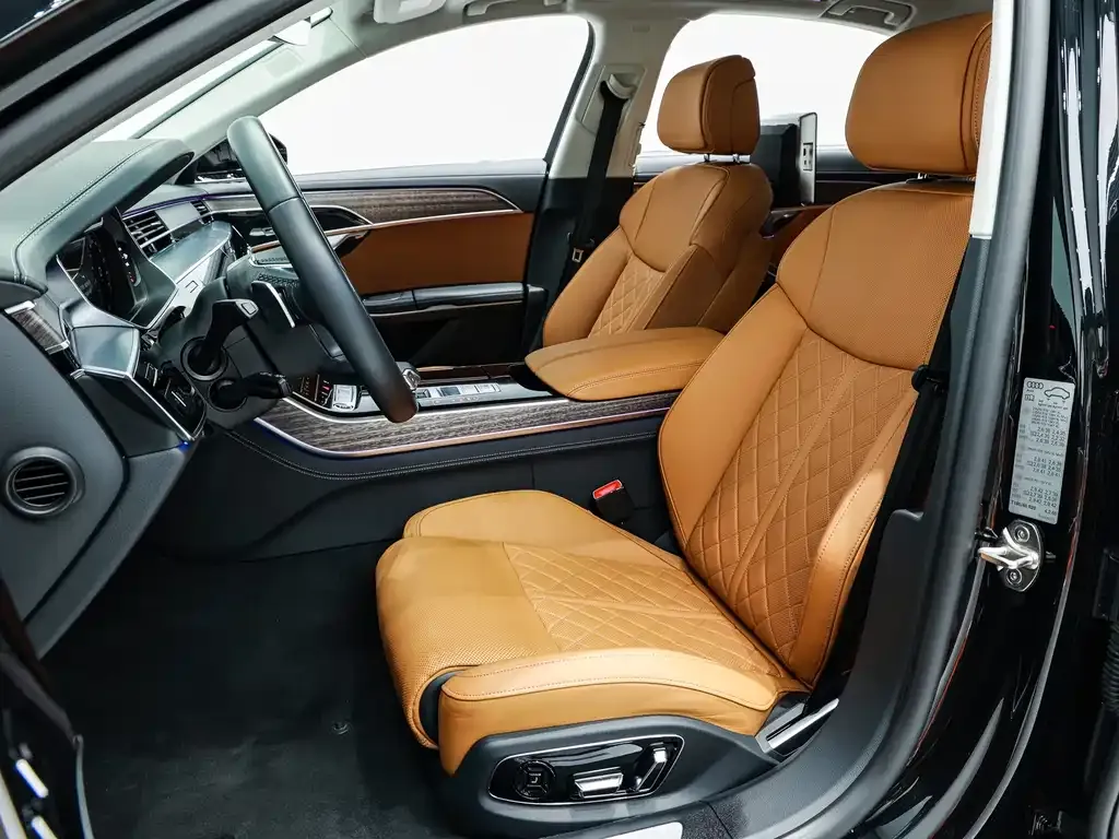 Audi A8 2024 из CN, фото 10