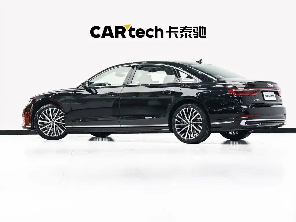 Audi A8 2024 из CN, фото 2