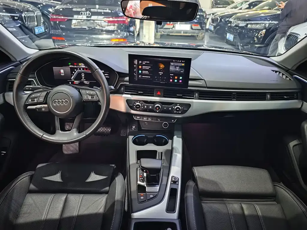 Audi A4L 2022 из CN, фото 9