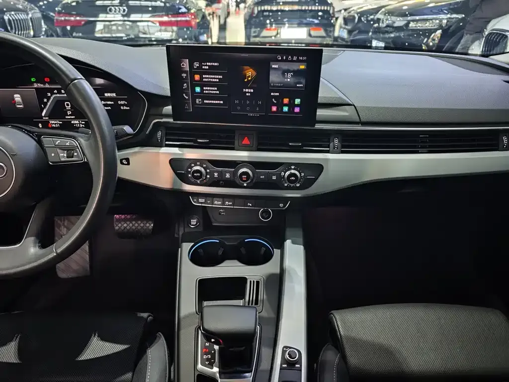 Audi A4L 2022 из CN, фото 8